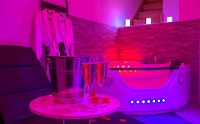 Love Room - Suite romantique avec spa privatif