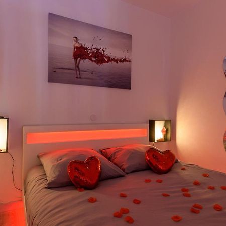 Love Room - Suite romantique avec spa privatif Le Puy-en-Velay Extérieur photo
