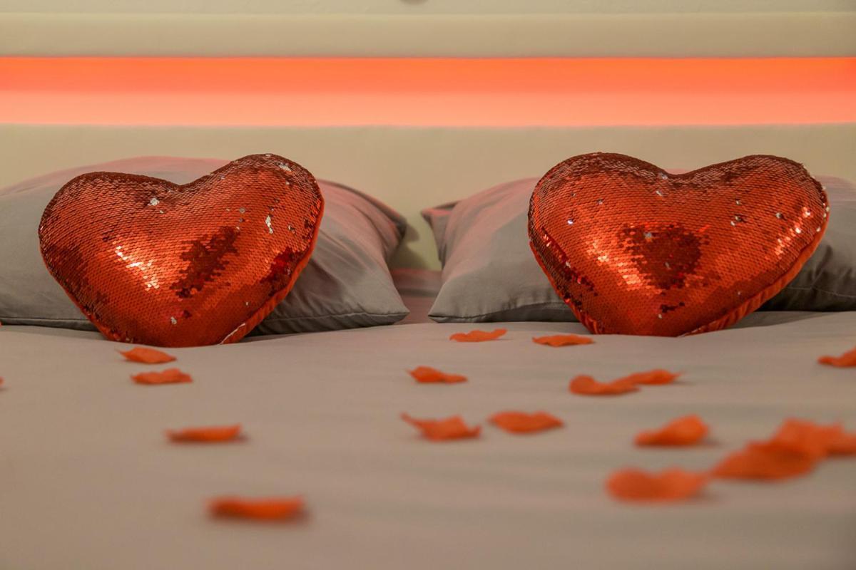 Love Room - Suite romantique avec spa privatif Le Puy-en-Velay Extérieur photo