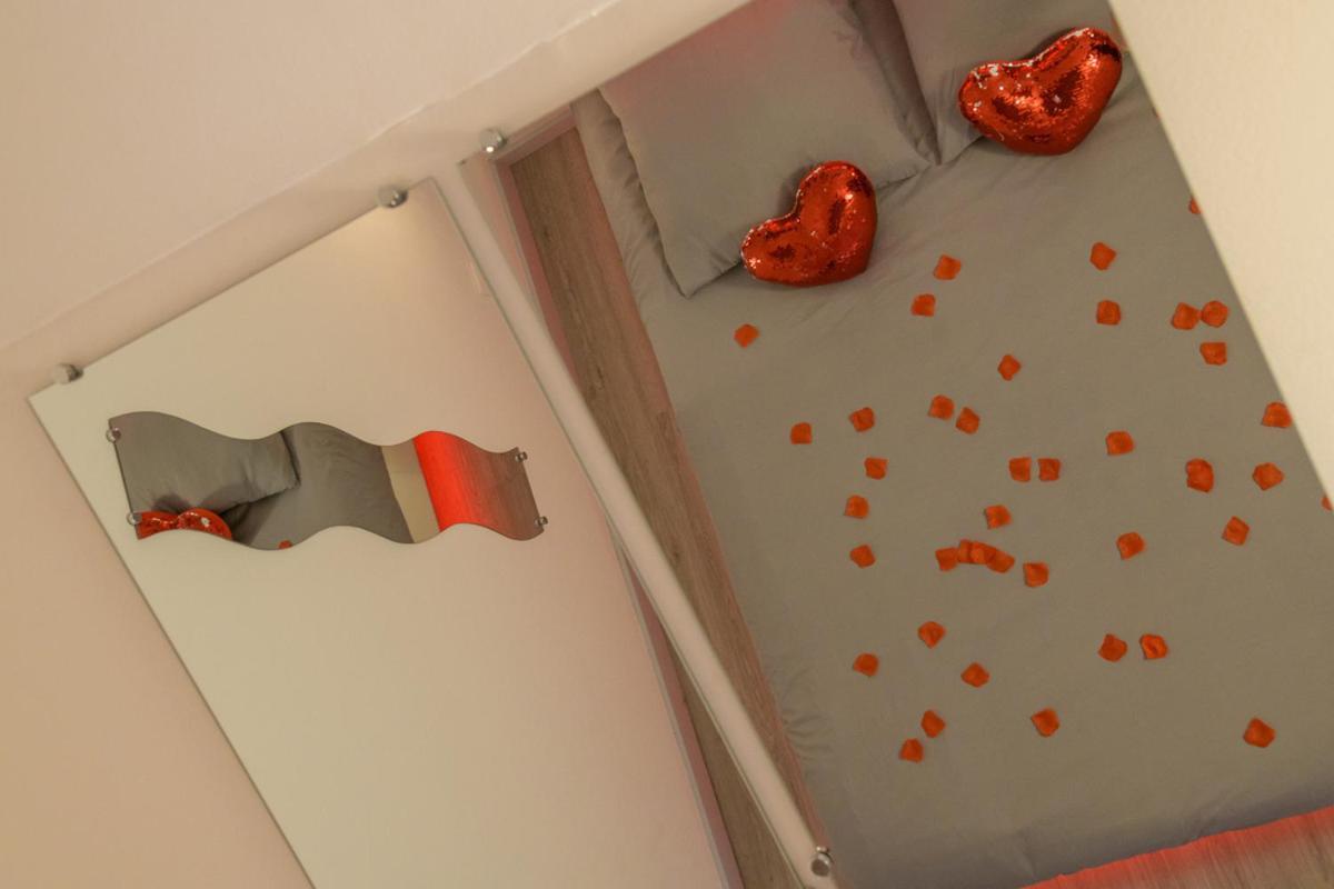 Love Room - Suite romantique avec spa privatif Le Puy-en-Velay Extérieur photo