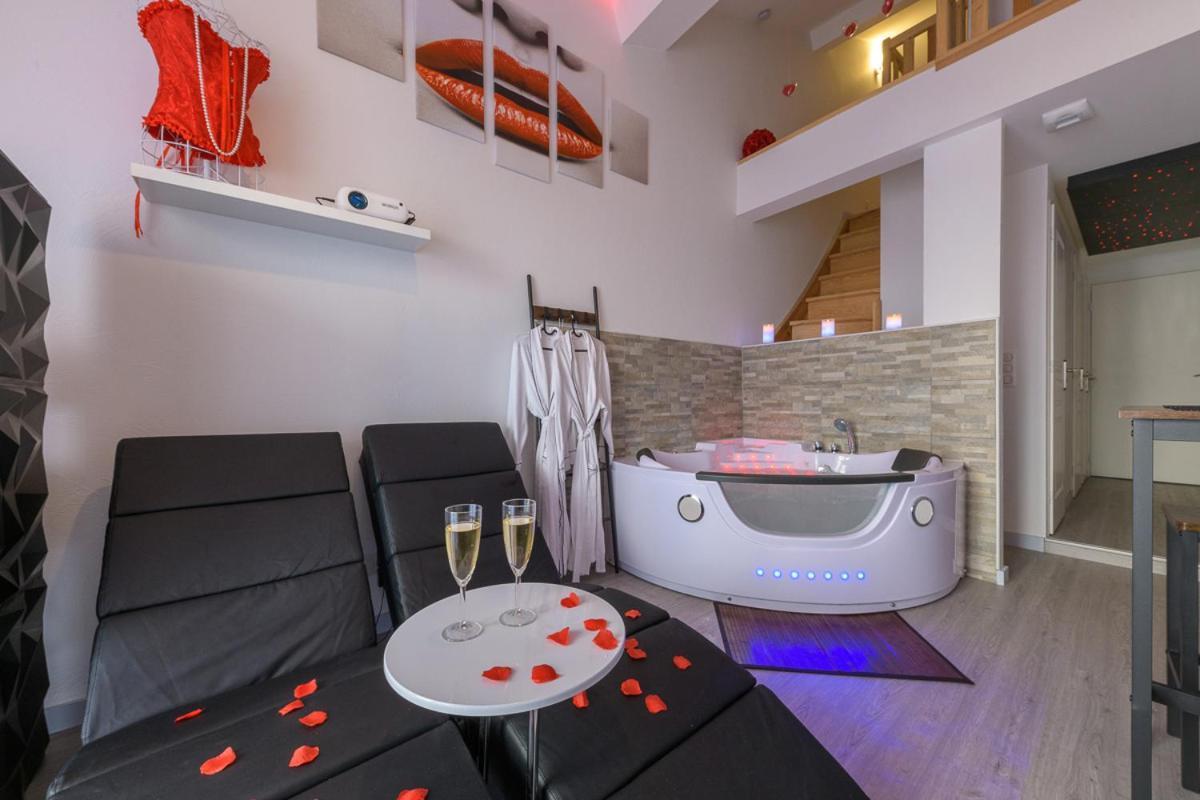 Love Room - Suite romantique avec spa privatif Le Puy-en-Velay Extérieur photo