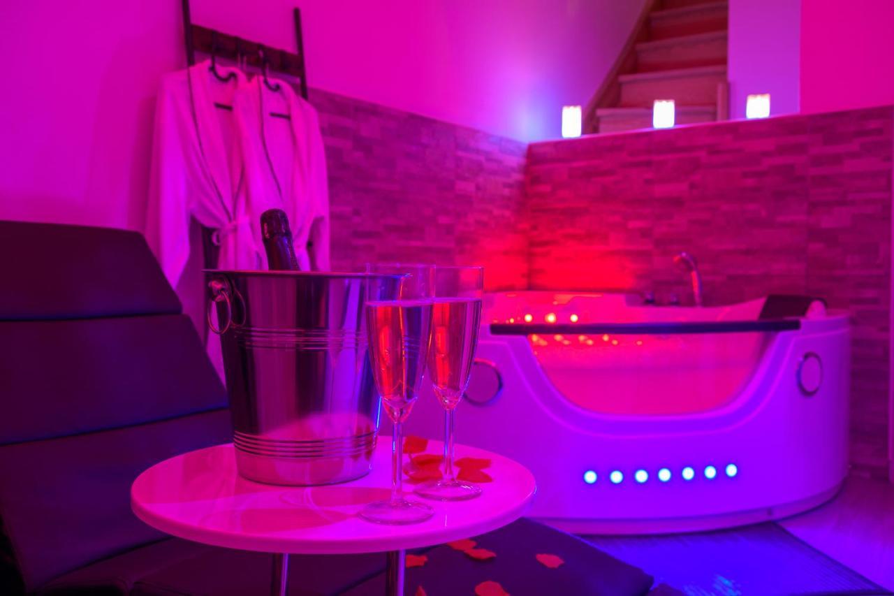 Love Room - Suite romantique avec spa privatif Le Puy-en-Velay Extérieur photo